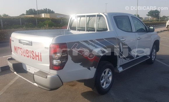 Acheter Import Voiture Mitsubishi L200 Blanc à Import - Dubai, État d'Abia Acheter Import Voiture Mitsubishi L200 Blanc à Import - Dubai, État d'Abia