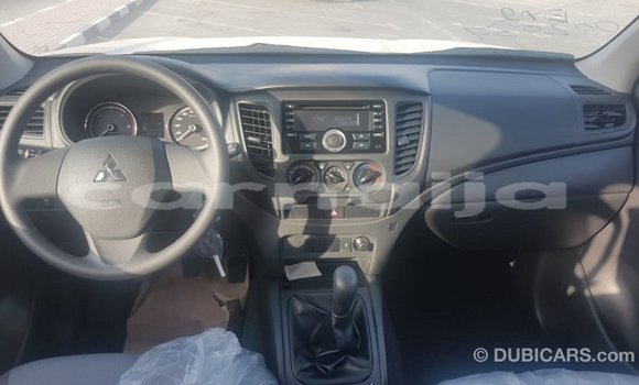 Acheter Import Voiture Mitsubishi L200 Blanc à Import - Dubai, État d'Abia Acheter Import Voiture Mitsubishi L200 Blanc à Import - Dubai, État d'Abia