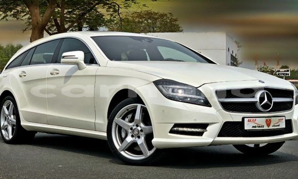 Buy Import Mercedes-Benz 190 White Car in Import - Dubai in Abia State Buy Import Mercedes-Benz 190 White Car in Import - Dubai in Abia State