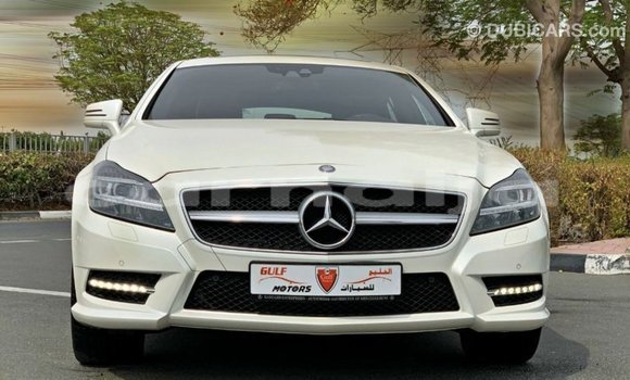 Buy Import Mercedes-Benz 190 White Car in Import - Dubai in Abia State Buy Import Mercedes-Benz 190 White Car in Import - Dubai in Abia State