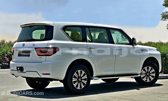 Buy Import Nissan Patrol White Car in Import - Dubai in Abia State Buy Import Nissan Patrol White Car in Import - Dubai in Abia State