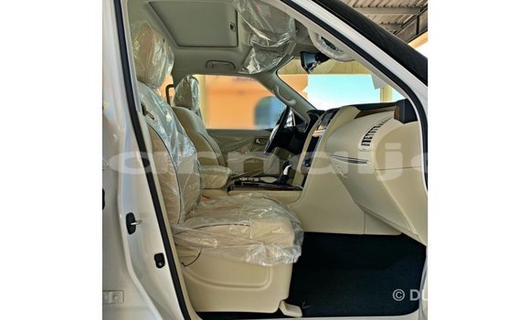 Buy Import Nissan Patrol White Car in Import - Dubai in Abia State Buy Import Nissan Patrol White Car in Import - Dubai in Abia State