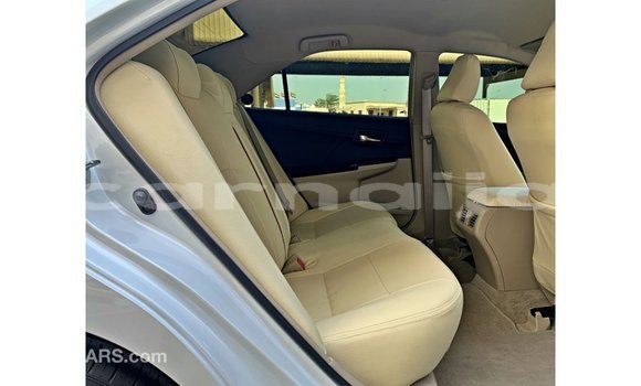Buy Import Toyota Camry White Car in Import - Dubai in Abia State Buy Import Toyota Camry White Car in Import - Dubai in Abia State