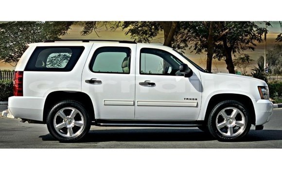 Buy Import Chevrolet Tahoe White Car in Import - Dubai in Abia State Buy Import Chevrolet Tahoe White Car in Import - Dubai in Abia State
