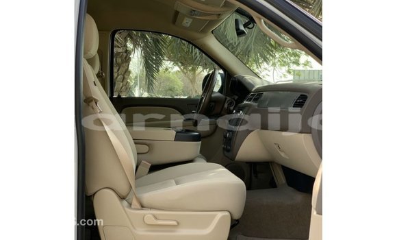 Buy Import Chevrolet Tahoe White Car in Import - Dubai in Abia State Buy Import Chevrolet Tahoe White Car in Import - Dubai in Abia State