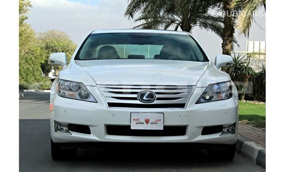 Buy Import Lexus LS White Car in Import - Dubai in Abia State Buy Import Lexus LS White Car in Import - Dubai in Abia State