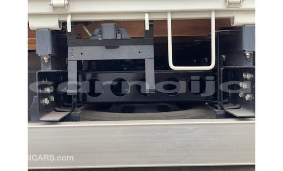 Acheter Import Voiture Isuzu Rodeo Blanc à Import - Dubai, État d'Abia Acheter Import Voiture Isuzu Rodeo Blanc à Import - Dubai, État d'Abia