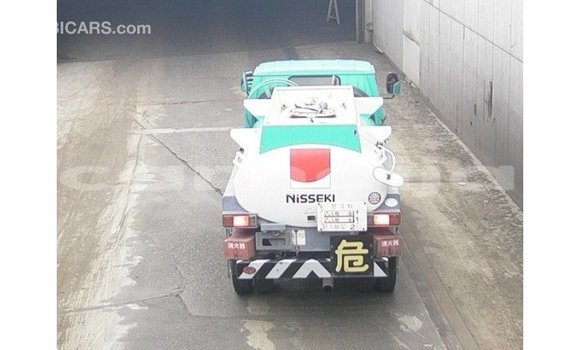 Acheter Import Utilitaire Toyota HiAce Vert à Import - Dubai, État d'Abia Acheter Import Utilitaire Toyota HiAce Vert à Import - Dubai, État d'Abia