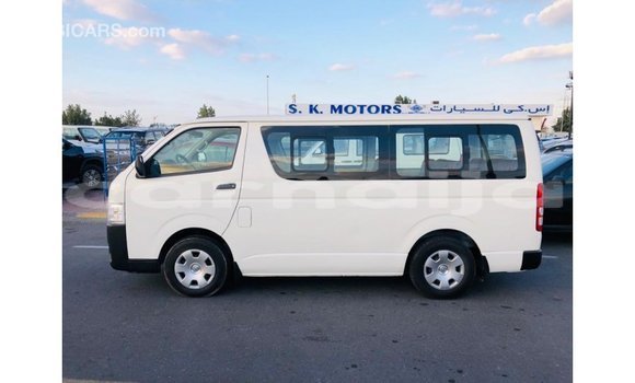 Acheter Import Voiture Toyota Hiace Blanc à Import - Dubai, État d'Abia Acheter Import Voiture Toyota Hiace Blanc à Import - Dubai, État d'Abia
