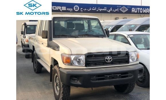 Buy Import Toyota Land Cruiser White Car in Import - Dubai in Abia State Buy Import Toyota Land Cruiser White Car in Import - Dubai in Abia State