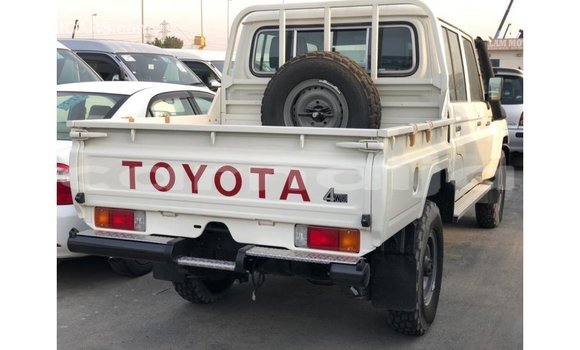Buy Import Toyota Land Cruiser White Car in Import - Dubai in Abia State Buy Import Toyota Land Cruiser White Car in Import - Dubai in Abia State