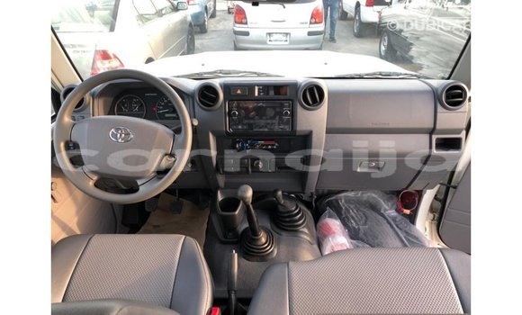Buy Import Toyota Land Cruiser White Car in Import - Dubai in Abia State Buy Import Toyota Land Cruiser White Car in Import - Dubai in Abia State