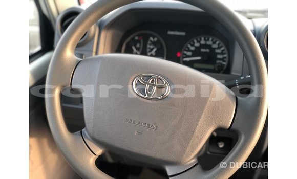 Buy Import Toyota Land Cruiser White Car in Import - Dubai in Abia State Buy Import Toyota Land Cruiser White Car in Import - Dubai in Abia State