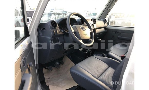 Buy Import Toyota Land Cruiser White Car in Import - Dubai in Abia State Buy Import Toyota Land Cruiser White Car in Import - Dubai in Abia State
