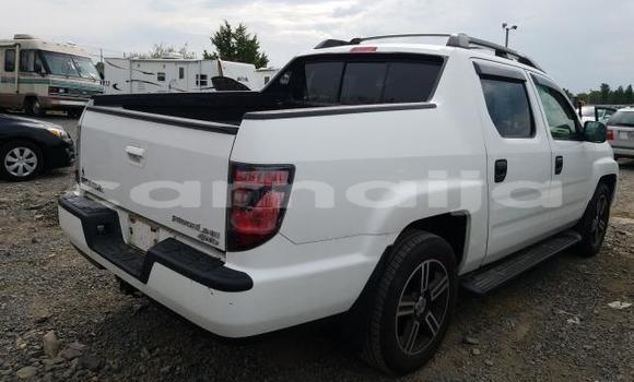 Buy New Honda Ridgeline White Car in Badagry in Lagos State Buy New Honda Ridgeline White Car in Badagry in Lagos State