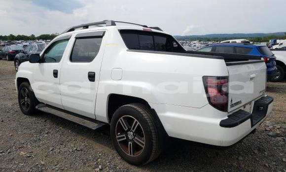 Buy New Honda Ridgeline White Car in Badagry in Lagos State Buy New Honda Ridgeline White Car in Badagry in Lagos State