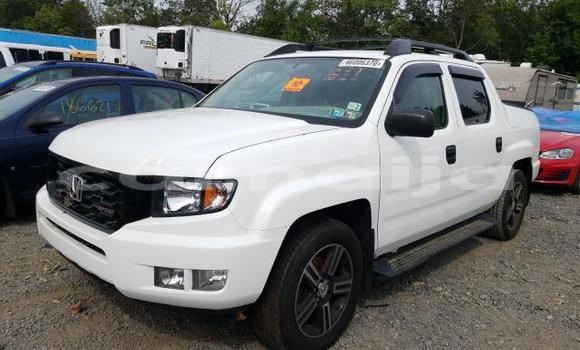 Buy New Honda Ridgeline White Car in Badagry in Lagos State Buy New Honda Ridgeline White Car in Badagry in Lagos State