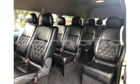 Acheter Import Voiture Toyota Hiace Blanc à Import - Dubai, État d'Abia Acheter Import Voiture Toyota Hiace Blanc à Import - Dubai, État d'Abia