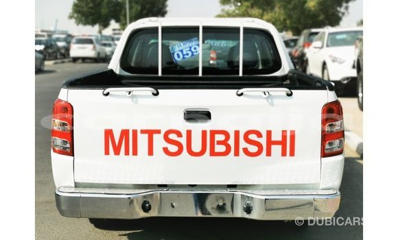 Buy Import Mitsubishi L200 White Car in Import - Dubai in Abia State Buy Import Mitsubishi L200 White Car in Import - Dubai in Abia State