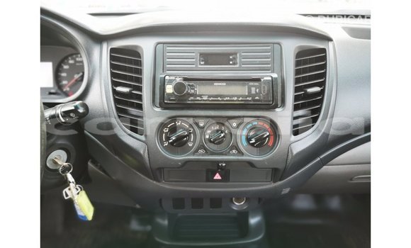 Buy Import Mitsubishi L200 White Car in Import - Dubai in Abia State Buy Import Mitsubishi L200 White Car in Import - Dubai in Abia State