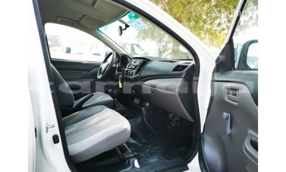 Buy Import Mitsubishi L200 White Car in Import - Dubai in Abia State Buy Import Mitsubishi L200 White Car in Import - Dubai in Abia State