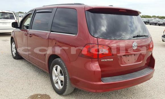 Acheter Neuf Voiture Volkswagen Routan Rouge à Badagry, État de Lagos Acheter Neuf Voiture Volkswagen Routan Rouge à Badagry, État de Lagos
