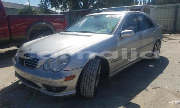 Acheter Neuf Voiture Mercedes-Benz C–Class Gris à Badagry, État de Lagos Acheter Neuf Voiture Mercedes-Benz C–Class Gris à Badagry, État de Lagos