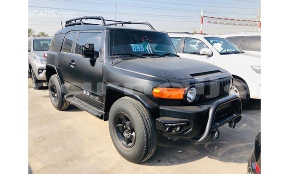 Acheter Import Voiture Toyota FJ Cruiser Noir à Import - Dubai, État d'Abia Acheter Import Voiture Toyota FJ Cruiser Noir à Import - Dubai, État d'Abia