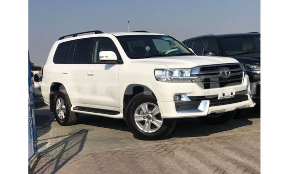 Acheter Import Voiture Toyota Land Cruiser Blanc à Import - Dubai, État d'Abia Acheter Import Voiture Toyota Land Cruiser Blanc à Import - Dubai, État d'Abia