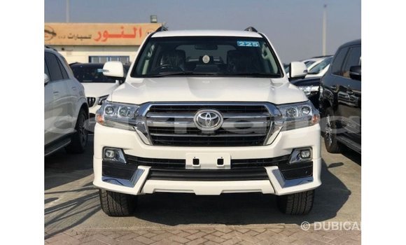 Acheter Import Voiture Toyota Land Cruiser Blanc à Import - Dubai, État d'Abia Acheter Import Voiture Toyota Land Cruiser Blanc à Import - Dubai, État d'Abia
