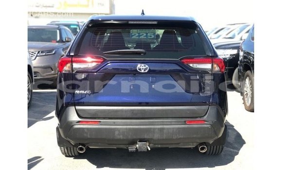 Acheter Import Utilitaire Toyota HiAce Bleu à Import - Dubai, État d'Abia Acheter Import Utilitaire Toyota HiAce Bleu à Import - Dubai, État d'Abia