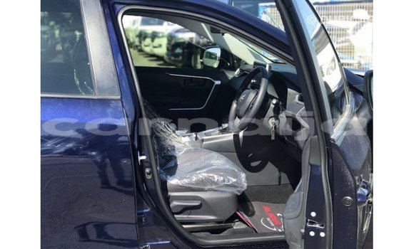 Acheter Import Utilitaire Toyota HiAce Bleu à Import - Dubai, État d'Abia Acheter Import Utilitaire Toyota HiAce Bleu à Import - Dubai, État d'Abia