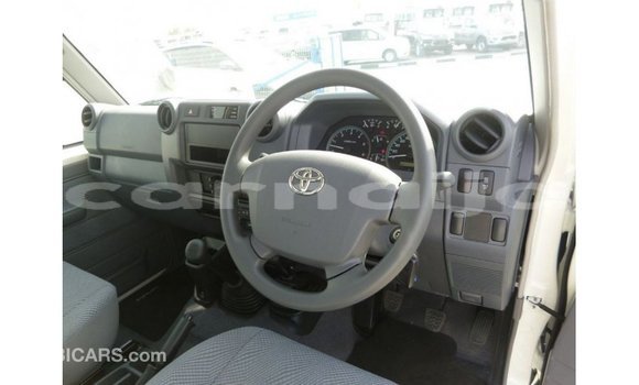 Buy Import Toyota Land Cruiser White Car in Import - Dubai in Abia State Buy Import Toyota Land Cruiser White Car in Import - Dubai in Abia State