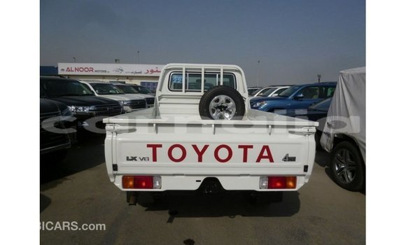 Buy Import Toyota Land Cruiser White Car in Import - Dubai in Abia State Buy Import Toyota Land Cruiser White Car in Import - Dubai in Abia State