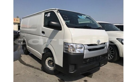 Acheter Import Voiture Toyota Hiace Blanc à Import - Dubai, État d'Abia