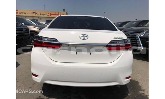 Acheter Import Voiture Toyota Corolla Blanc à Import - Dubai, État d'Abia Acheter Import Voiture Toyota Corolla Blanc à Import - Dubai, État d'Abia