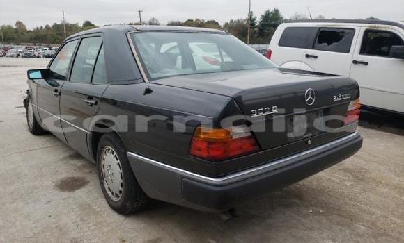 Buy New Mercedes-Benz 300CD Black Car in Badagry in Lagos State Buy New Mercedes-Benz 300CD Black Car in Badagry in Lagos State