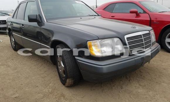 Buy New Mercedes Viano Silver Car in Iye–Ekiti in Ekiti State Buy New Mercedes Viano Silver Car in Iye–Ekiti in Ekiti State