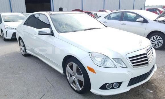 Acheter Neuf Voiture Mercedes-Benz E–Class Blanc à Badagry, État de Lagos