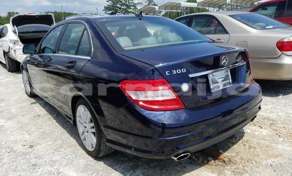 Acheter Neuf Voiture Mercedes-Benz C–Class Noir à Badagry, État de Lagos Acheter Neuf Voiture Mercedes-Benz C–Class Noir à Badagry, État de Lagos