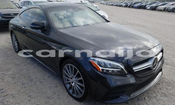 Acheter Neuf Voiture Mercedes Viano Gris à Asaba, État du Delta Acheter Neuf Voiture Mercedes Viano Gris à Asaba, État du Delta