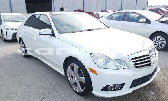 Acheter Neuf Voiture Mercedes Viano Gris à Asaba, État du Delta Acheter Neuf Voiture Mercedes Viano Gris à Asaba, État du Delta