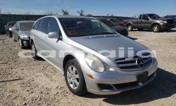 Acheter Neuf Voiture Mercedes Viano Gris à Asaba, État du Delta Acheter Neuf Voiture Mercedes Viano Gris à Asaba, État du Delta