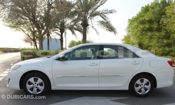 Buy Import Toyota Camry White Car in Import - Dubai in Abia State Buy Import Toyota Camry White Car in Import - Dubai in Abia State
