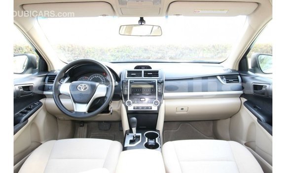 Buy Import Toyota Camry White Car in Import - Dubai in Abia State Buy Import Toyota Camry White Car in Import - Dubai in Abia State