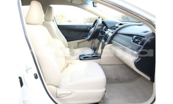 Buy Import Toyota Camry White Car in Import - Dubai in Abia State Buy Import Toyota Camry White Car in Import - Dubai in Abia State