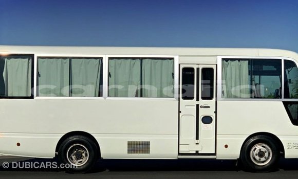 Buy Import Nissan 350Z White Car in Import - Dubai in Abia State Buy Import Nissan 350Z White Car in Import - Dubai in Abia State