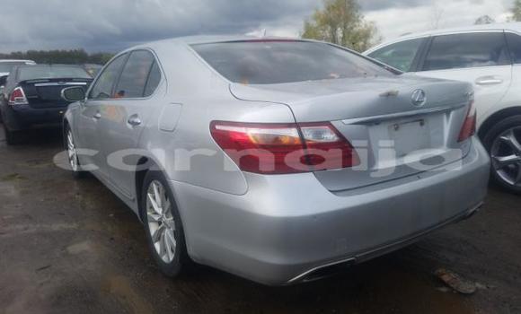 Acheter Neuf Voiture Lexus LS Gris à Badagry, État de Lagos Acheter Neuf Voiture Lexus LS Gris à Badagry, État de Lagos