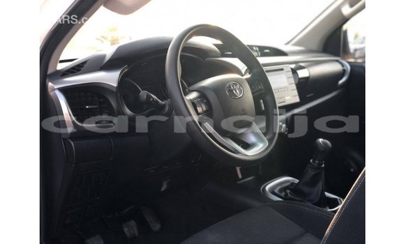 Acheter Import Voiture Toyota Hilux Blanc à Import - Dubai, État d'Abia Acheter Import Voiture Toyota Hilux Blanc à Import - Dubai, État d'Abia