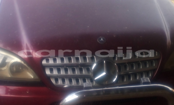 Acheter Occasion Voiture Mercedes-Benz ML–Class Rouge à Lagos, État de Lagos Acheter Occasion Voiture Mercedes-Benz ML–Class Rouge à Lagos, État de Lagos